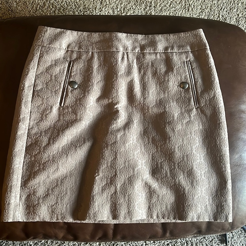 Loft beige skirt ,size 6